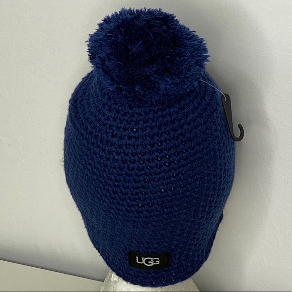 UGG Chunky Knit PomPom Slouchy Logo Beanie - Picture 2 of 4